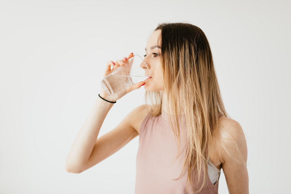 Combate la deshidratación bebiendo agua